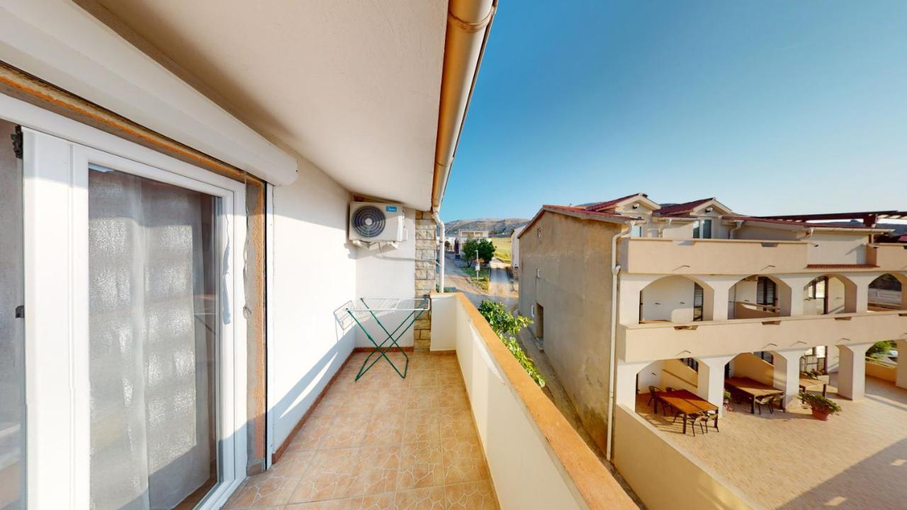 Jaska & Jelica House Apartments Metajna Exterior photo